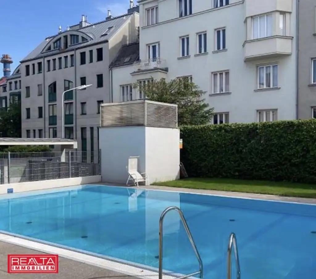3-Zimmer-Wohnung mit Balkon, Pool und Gemeinschaftsgarten