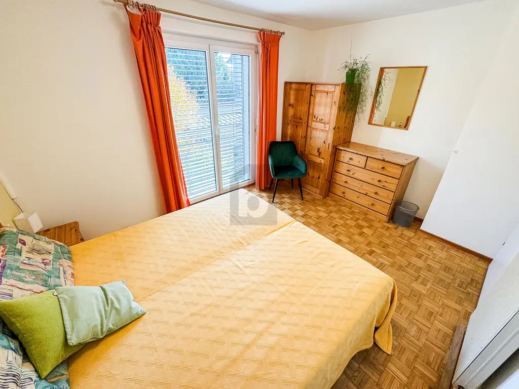 DREI EINHEITEN MIT GROßEM GARTEN IN RUHELAGE