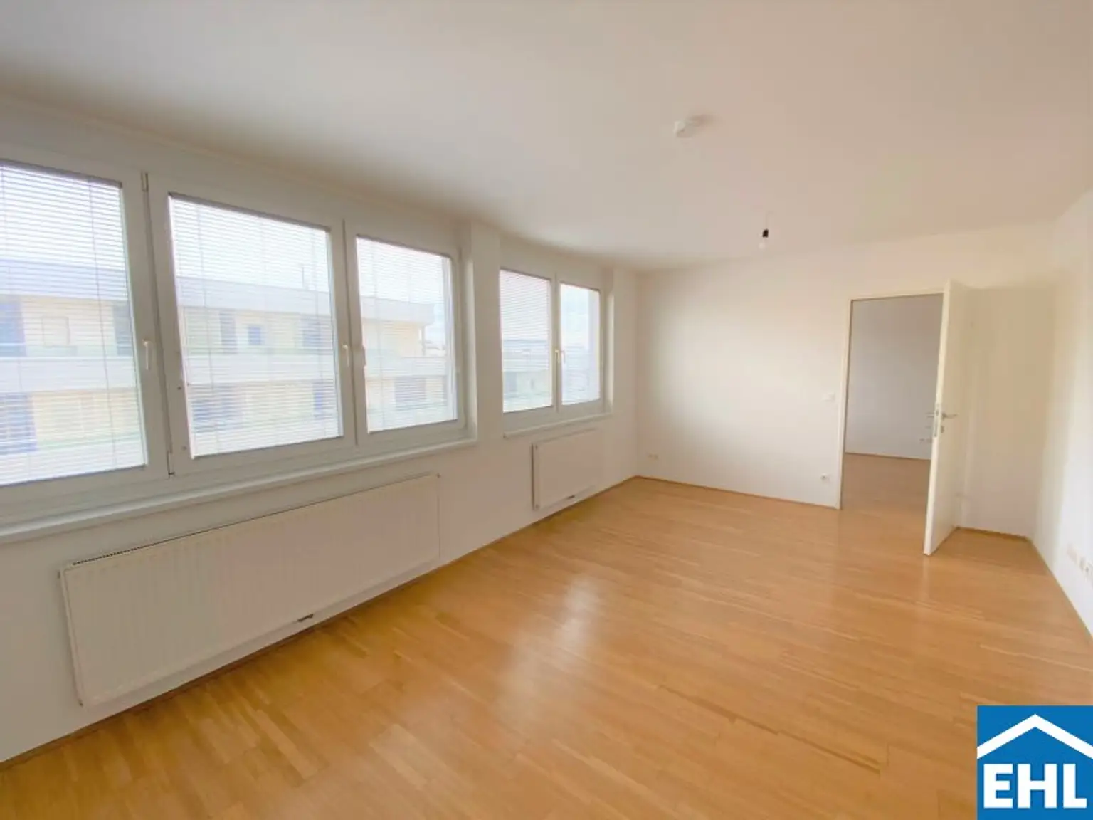Top 2-Zimmerwohnung mit Loggia im 15. Bezirk bei der U3!