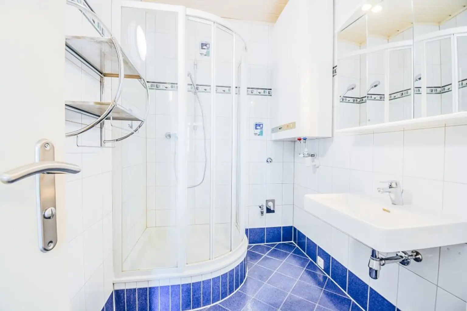 PROVISONSFREI I SCHÖNER WEITBLICK I 7.STOCK MIT LIFT I RUHIGE LAGE I LICHTDURCHFLUTET I PROJEKT WOHNEN