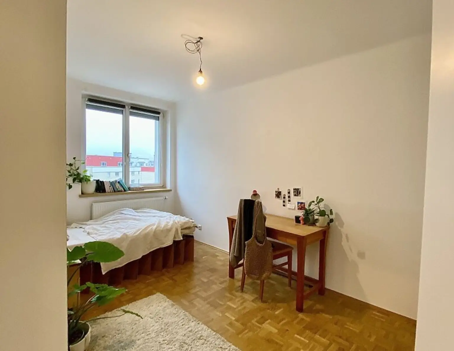 Linz: 4-Zimmer-Wohnung mit kleinem Balkon im 7. Stock mit Lift! - RESERVIERT!