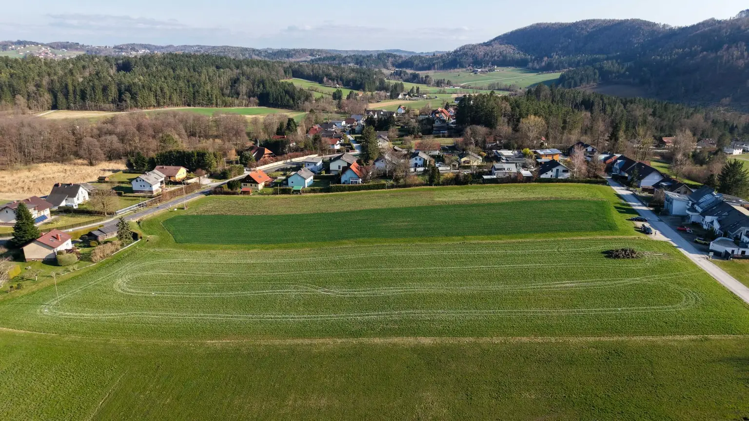 Grundstück