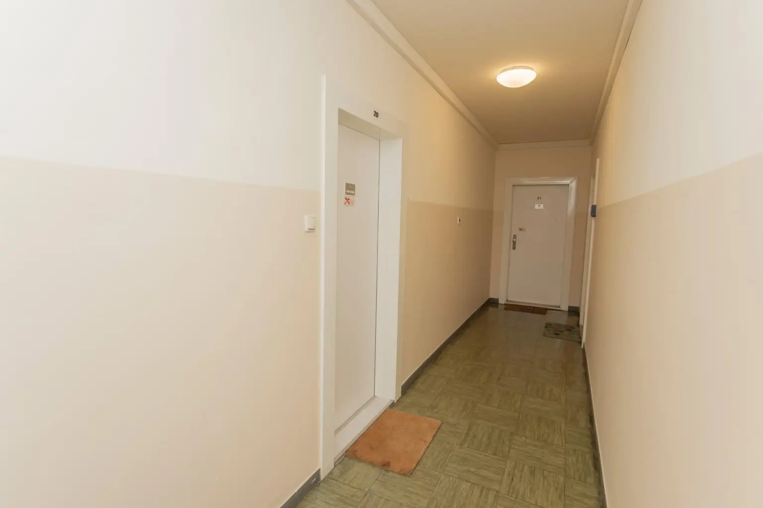 Loggia-Wohnung im 3. Liftstock nahe Millenium City u. Donauinsel