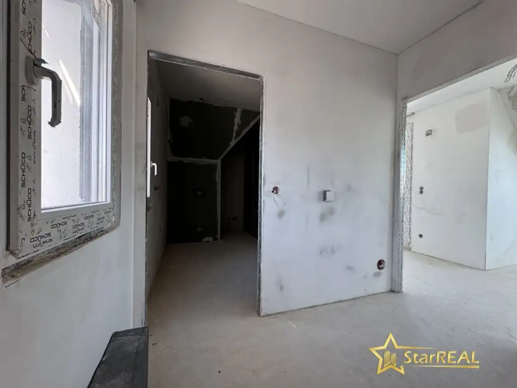 NOCH 1 EINZELHAUS (SCHLÜSSELFERTIG) FREI! 5 ZIMMER/ 3 BADEZIMMER/ 3 TOILETTEN. INKLUSIVE STELLPLATZ.