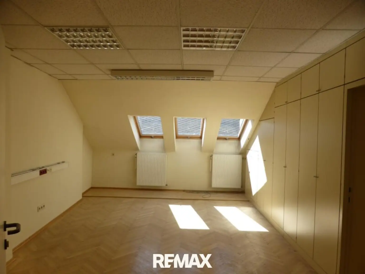 Büro 2