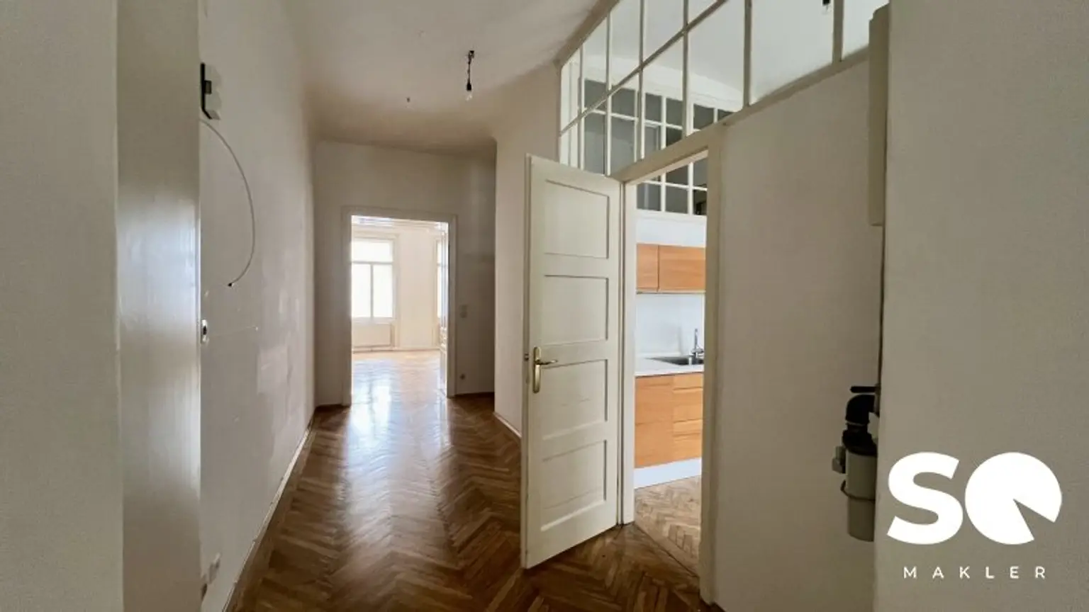 # SQ - CHARMANTE ALTBAUWOHNUNG IN EINEM GEPFLEGTEN ALTBAU -1080 WIEN