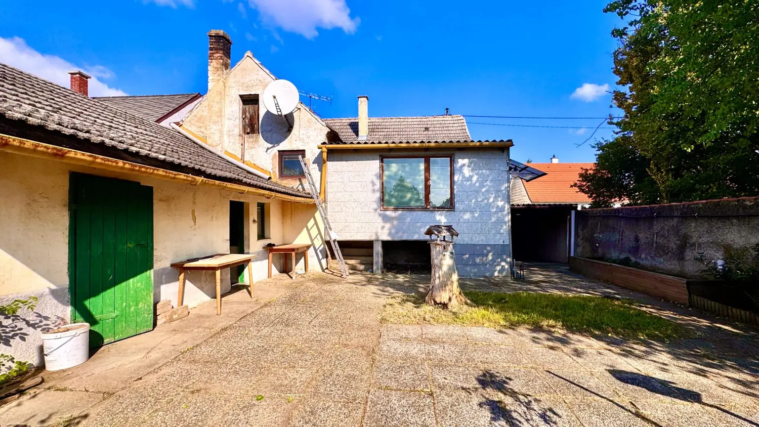 Kleines Haus zum Sanieren