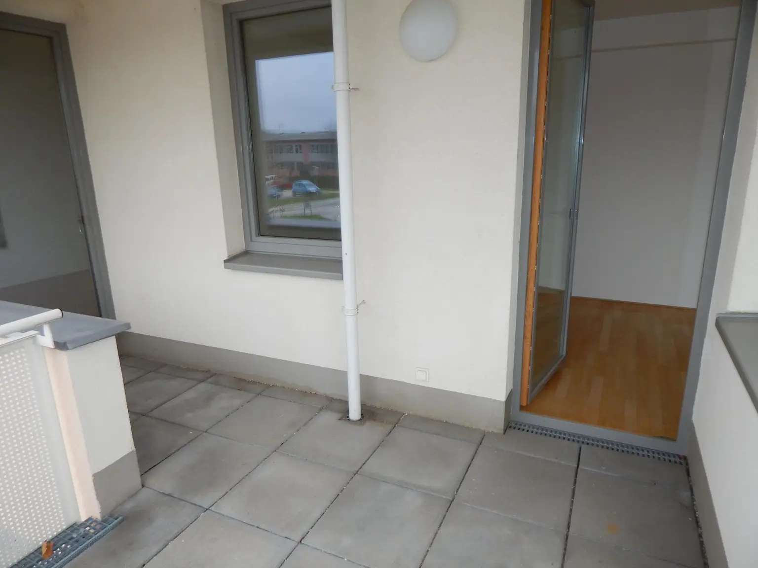 PROVISIONSFREIE, TRAUMHAFTE, SEHR GEPFLEGTE 2-ZIMMER-TERRASSENWOHNUNG IN TOPLAGE IM ZENTRUM