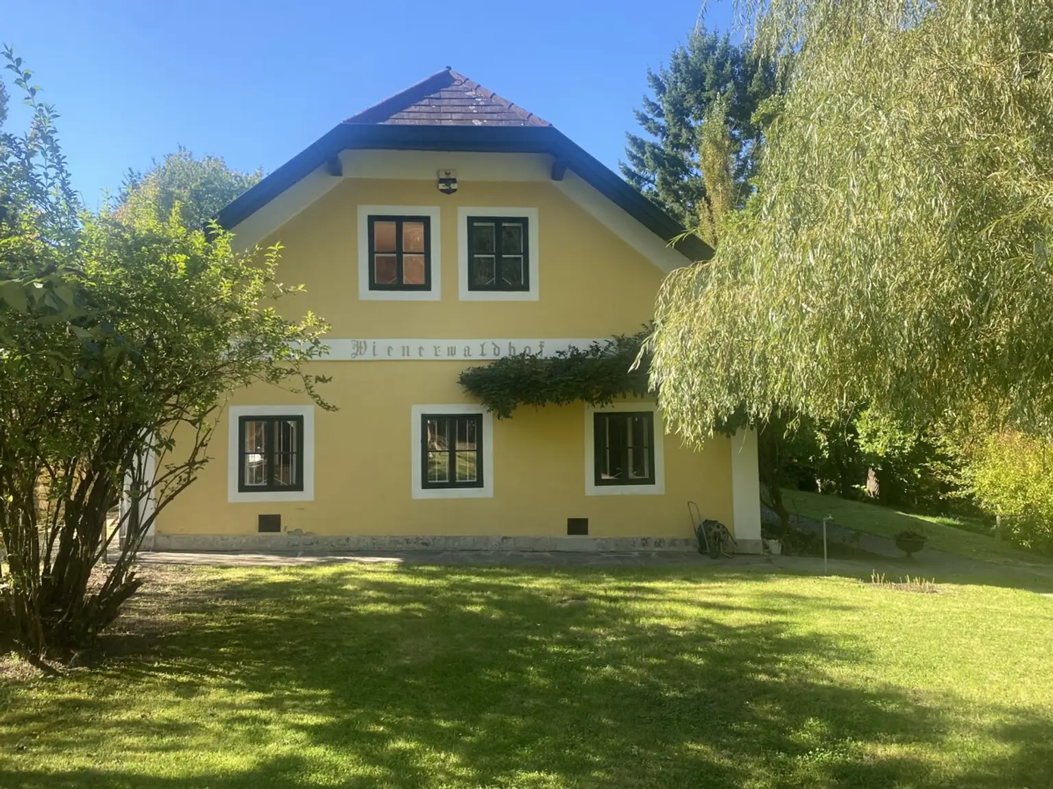 Wienerwaldhof  mit Pool im Apfelgarten  - 7 Zimmer  - 5 bedroom villa 15 km from Vienna