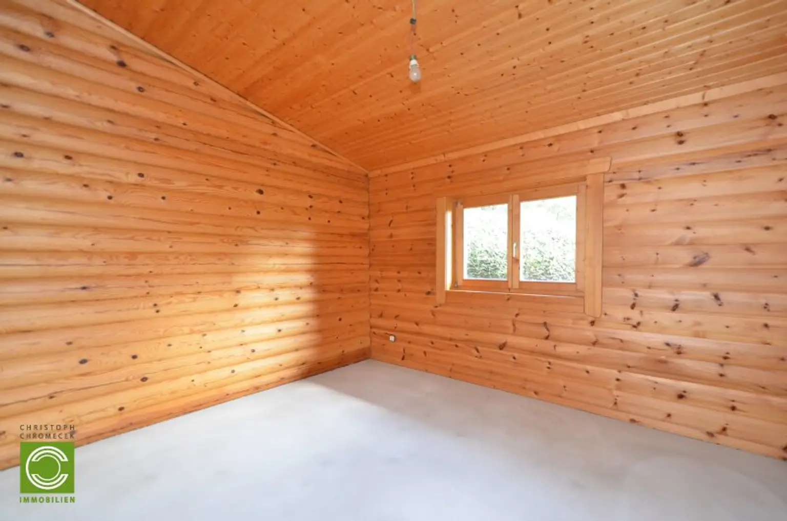 CHRISTOPH CHROMECEK IMMOBILIEN - SULZ IM WIENERWALD - Traumhafter Baugrund mit Blockhaus in Grün-Ruhelage!