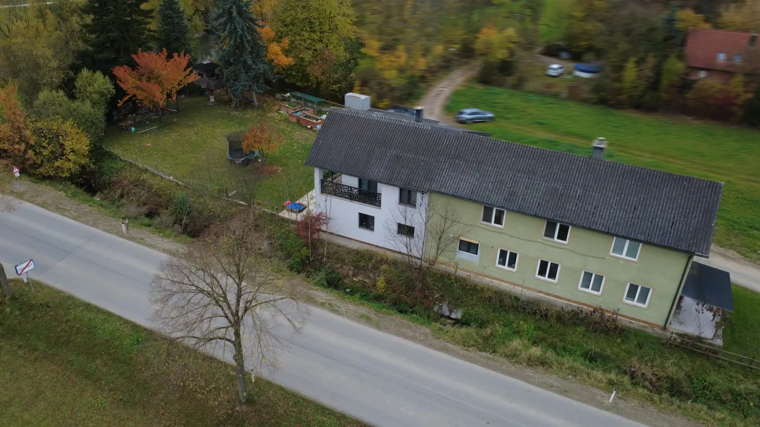 Mehrfamilienhaus in Völlerndorf– Wohnen und Leben auf großzügigem Raum