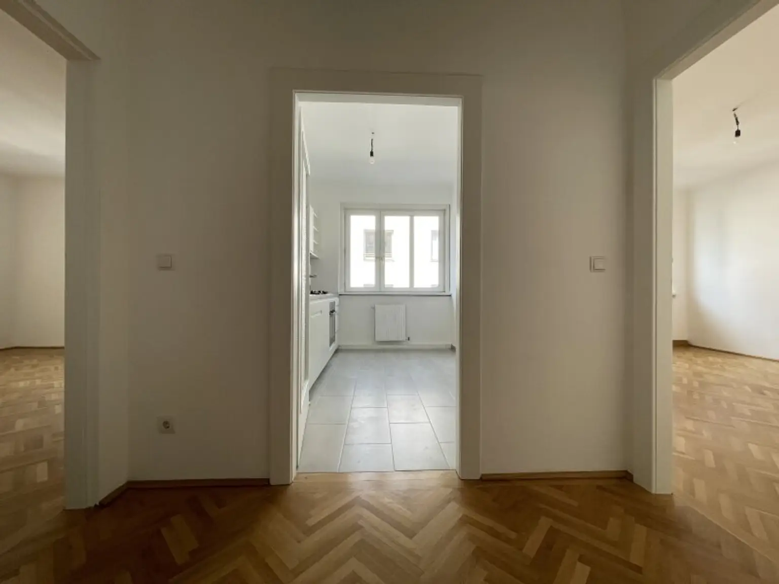 CITY-Apartment in TOPZUSTAND + nächst STEPHANSPLATZ + IDEAL für Zwei!
