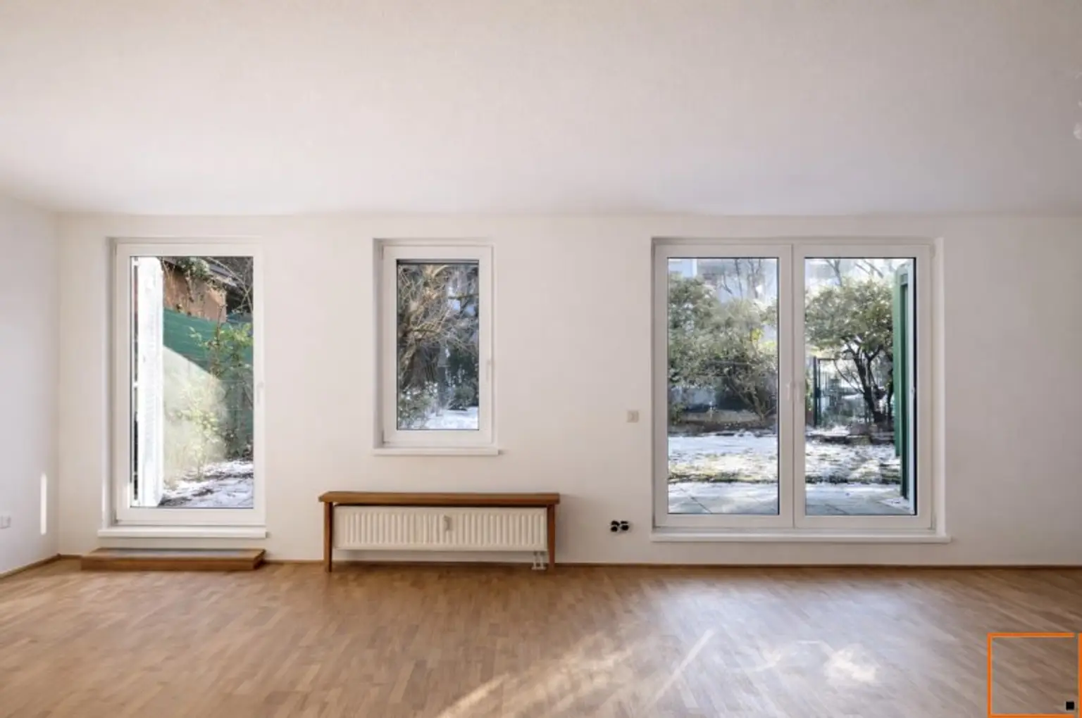 Das Wohn- und Esszimmer aus einer zweiten Perspektive