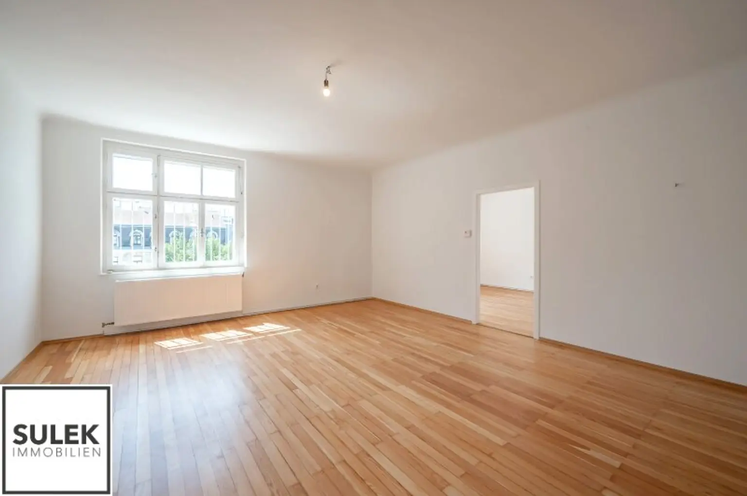 Großzügige 4-Zimmer-Wohnung am Brahmsplatz – Top-Lage im 4. Bezirk
