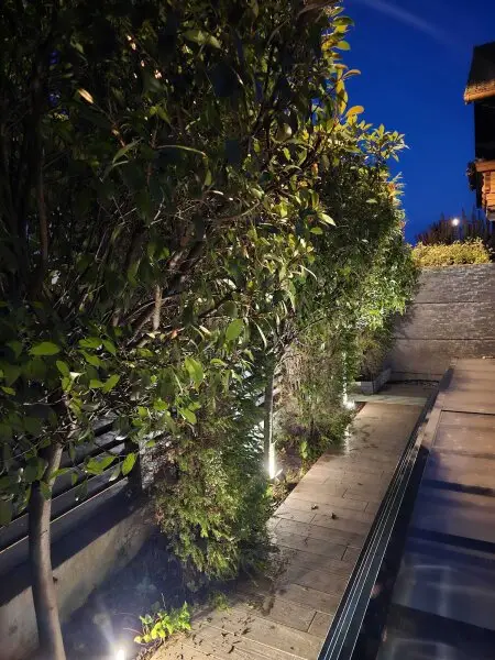 Traumhaft LUXURIÖS AUSGESSTATTETES SMART EFH in Leopoldsdorf: Wfl. 196m², 6 Zimmer, Balkon & Terrasse! + PHOTOVOLTAIK ANLAGE mit STROMSPEICHER + beheizter POOL  + GARAGE + GRILLPLATZ +