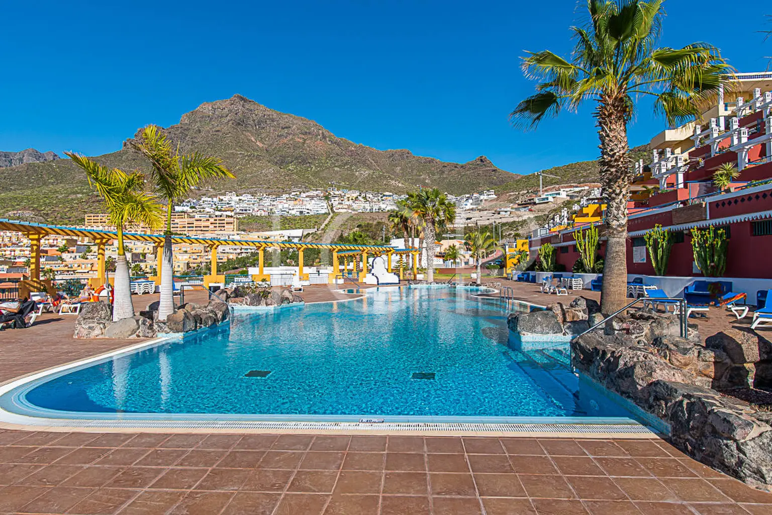 Wohnung-Roque-del-Conde-Schwimmbad-Teneriffa (1)