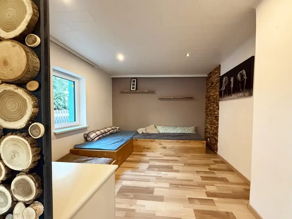 Einfamilienhaus in Ybbs - neuer Wohntrakt zum Fertigstellen inklusive!