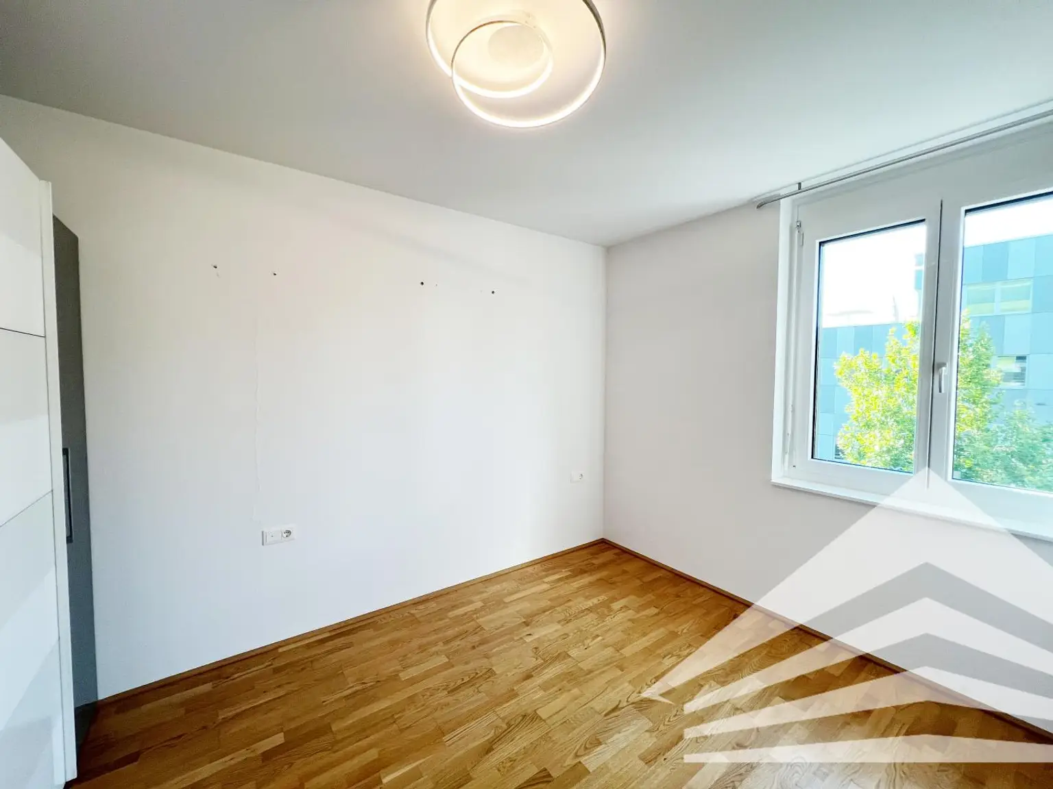 Teilmöblierte 2-Zimmer Wohnung mit Balkon am Linzer Winterhafen!