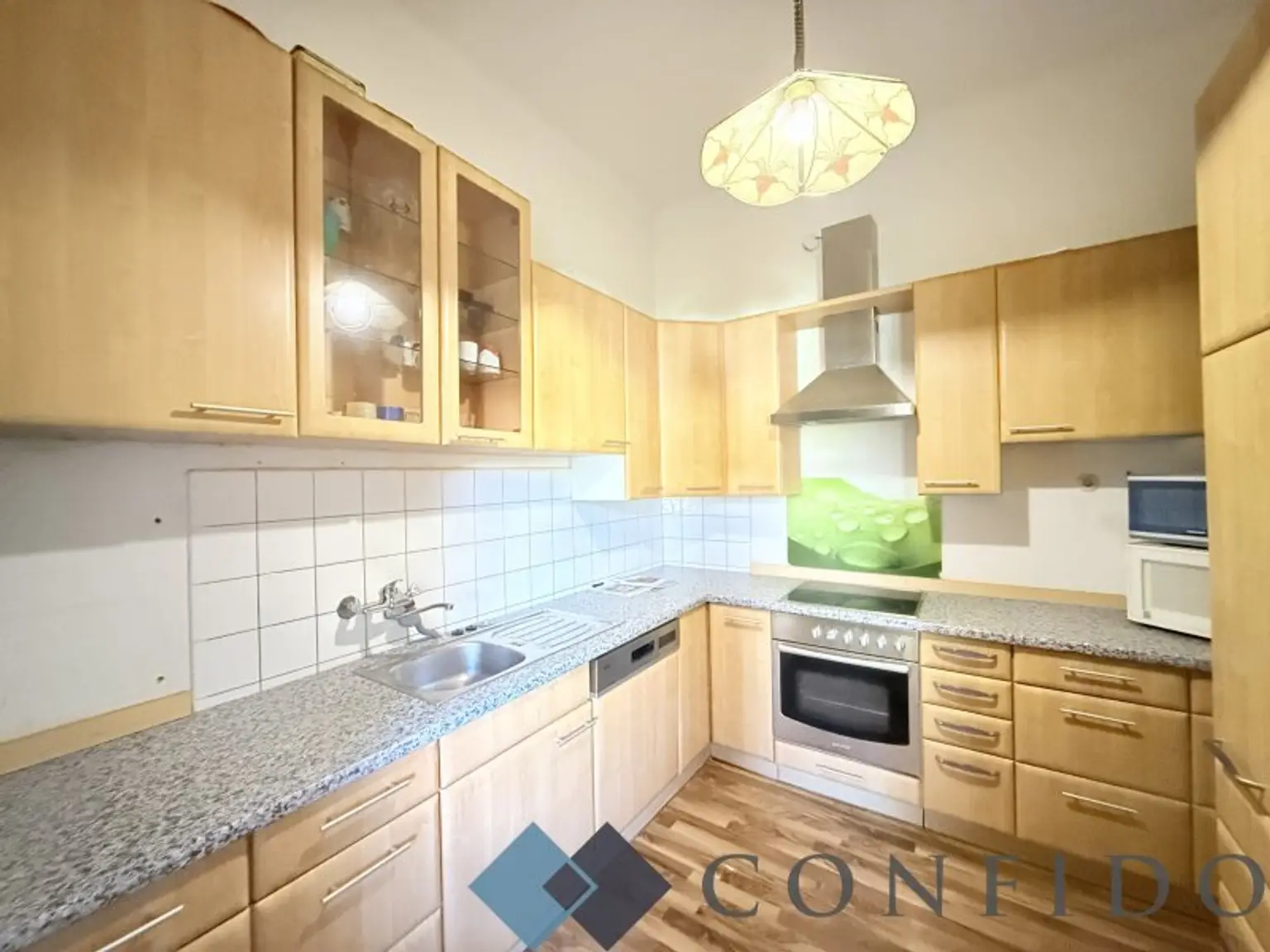 Altbau trifft Garten - Sanierungsbedürftige Wohnung im Herzen von Stockerau