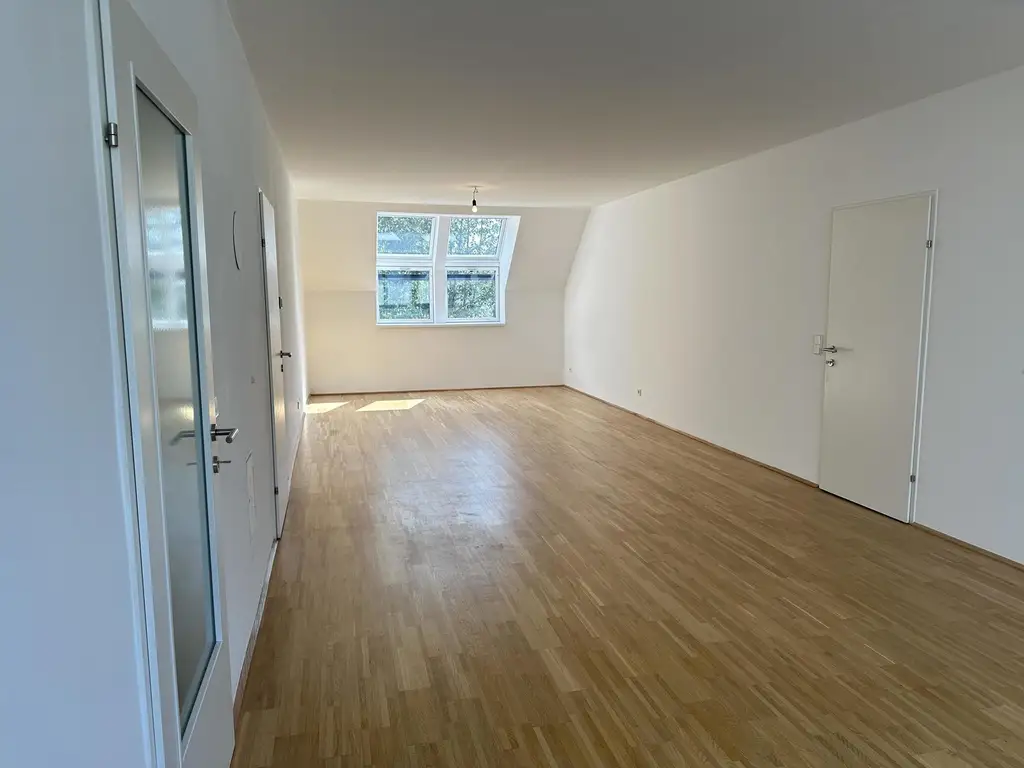 3 Zimmer Wohnung mit Balkon