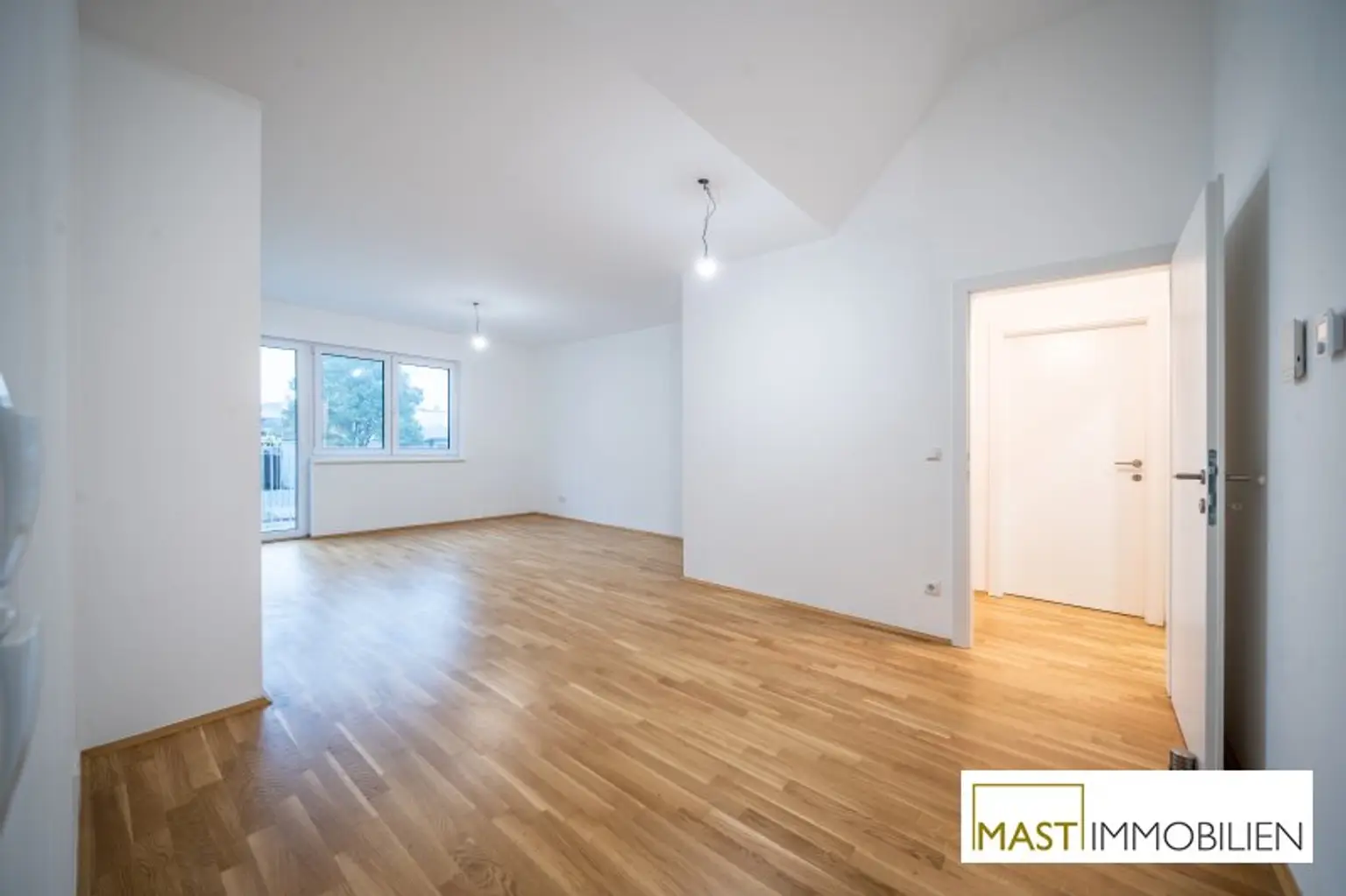 Frisch verfügbar: 3-Zimmer-Wohntraum mit Balkon in Breitenlee