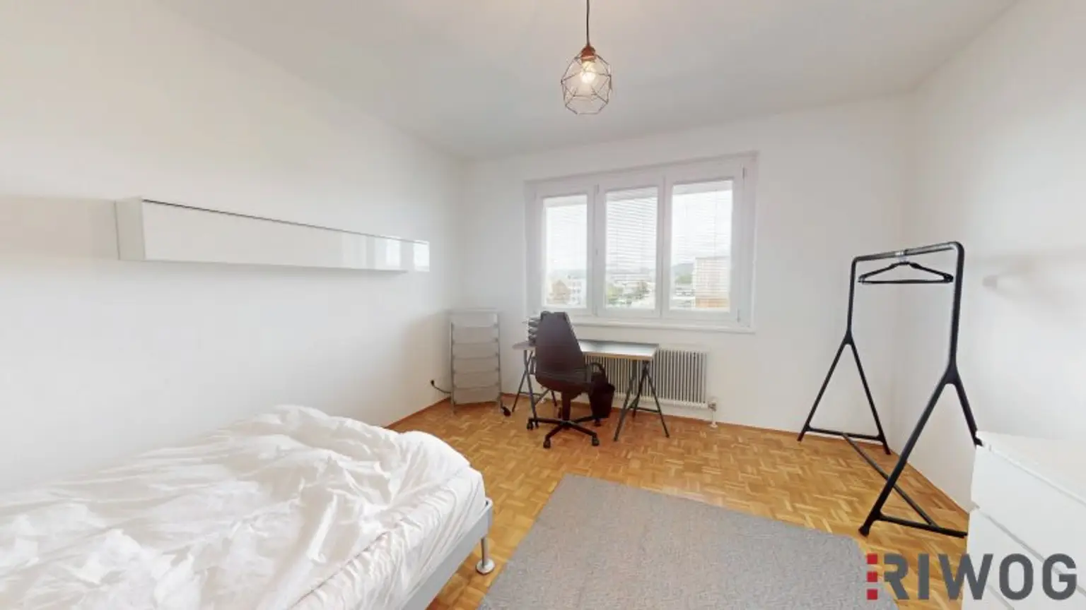 Wohnung für 3er-STUDENTEN-WG mit AUßENFLÄCHE, 4 Zimmer