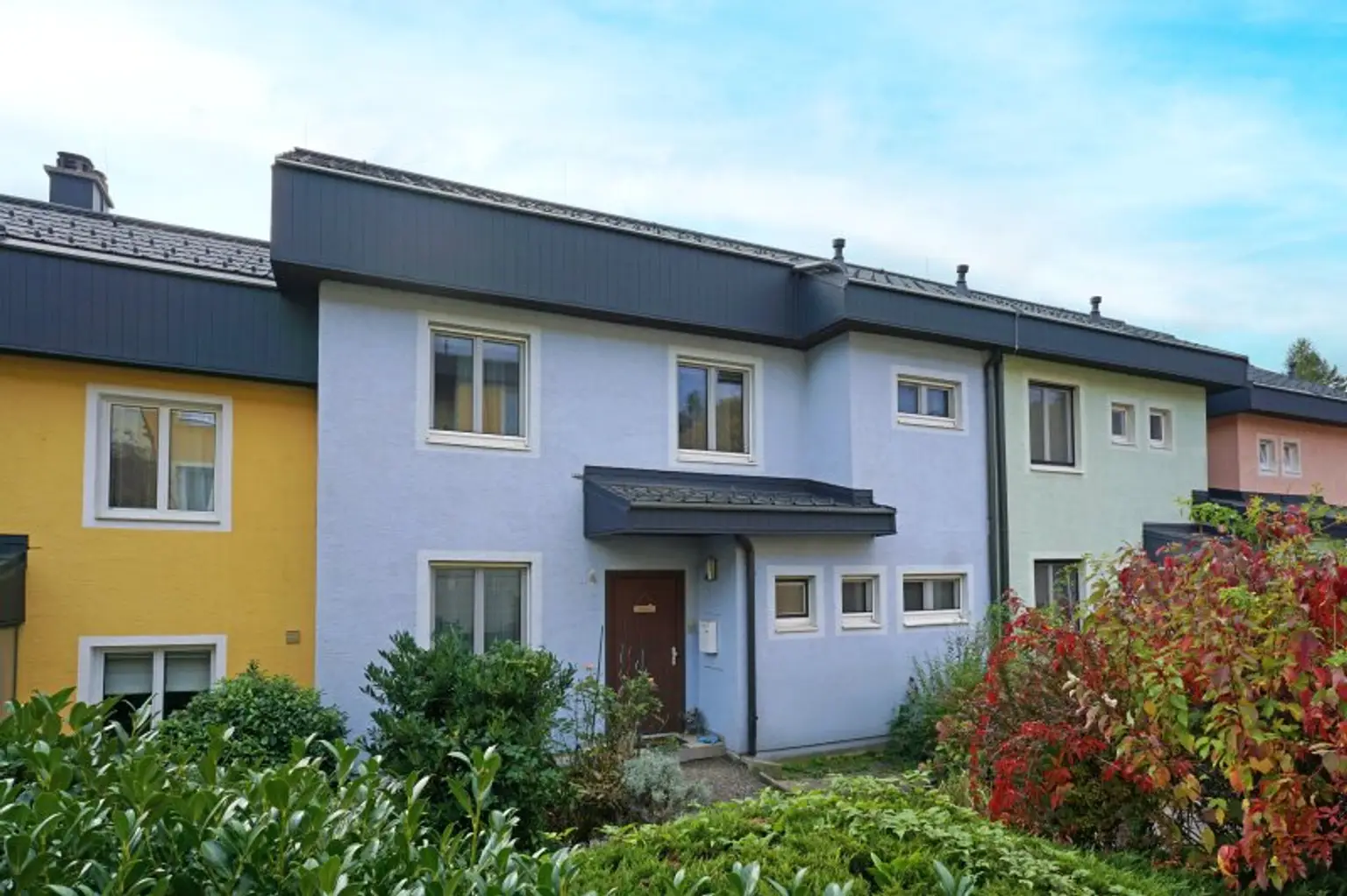 Familienfreundliches Reihenhaus mit Garten und Garage im Ortskern