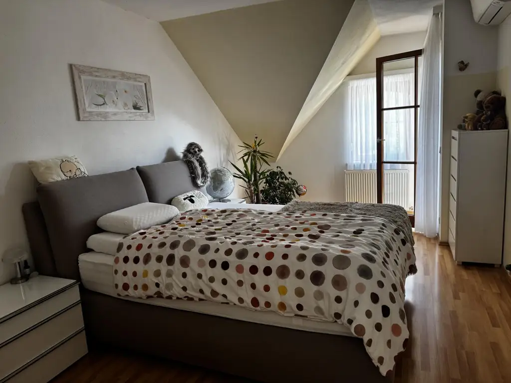 Ein ZUHAUSE zum Verlieben! Doppelhaushälfte mit Pooloase und ausgezeichneter Infrastruktur