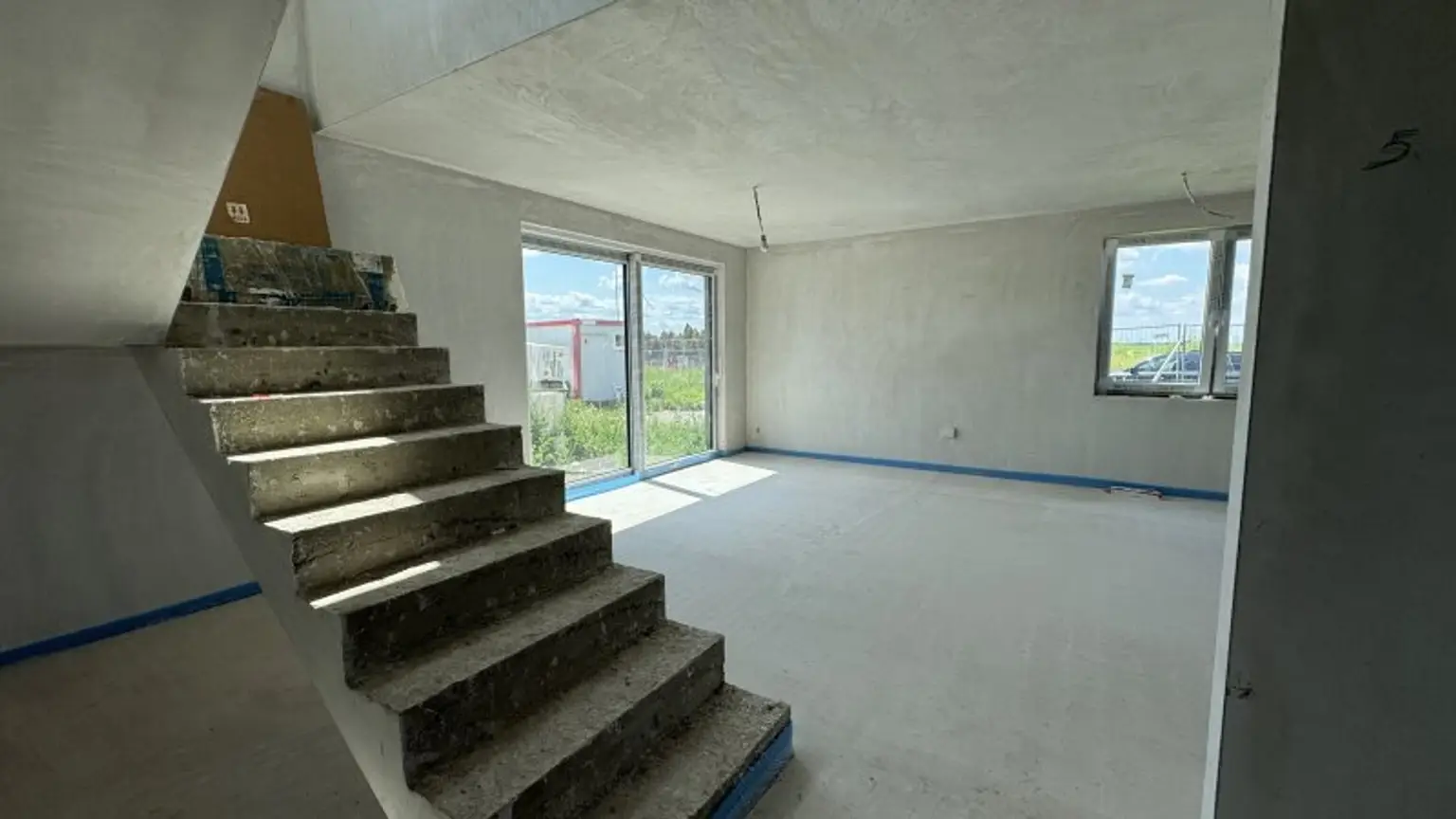 Moderne Doppelhaushälfte in Lassee - Perfektes Zuhause zum Erstbezug für die ganze Familie!