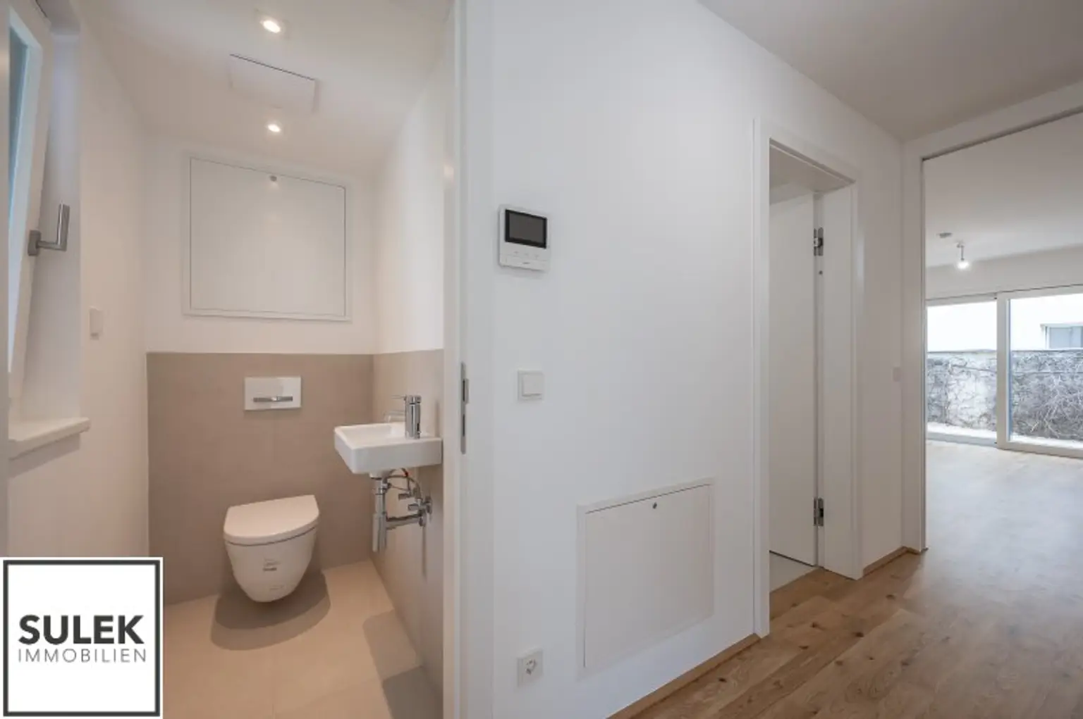 ERSTBEZUG-Townhouse: Exklusives 4-Zimmer-Townhouse mit 2 Terrassen & Tiefgaragen-Option - ab sofort