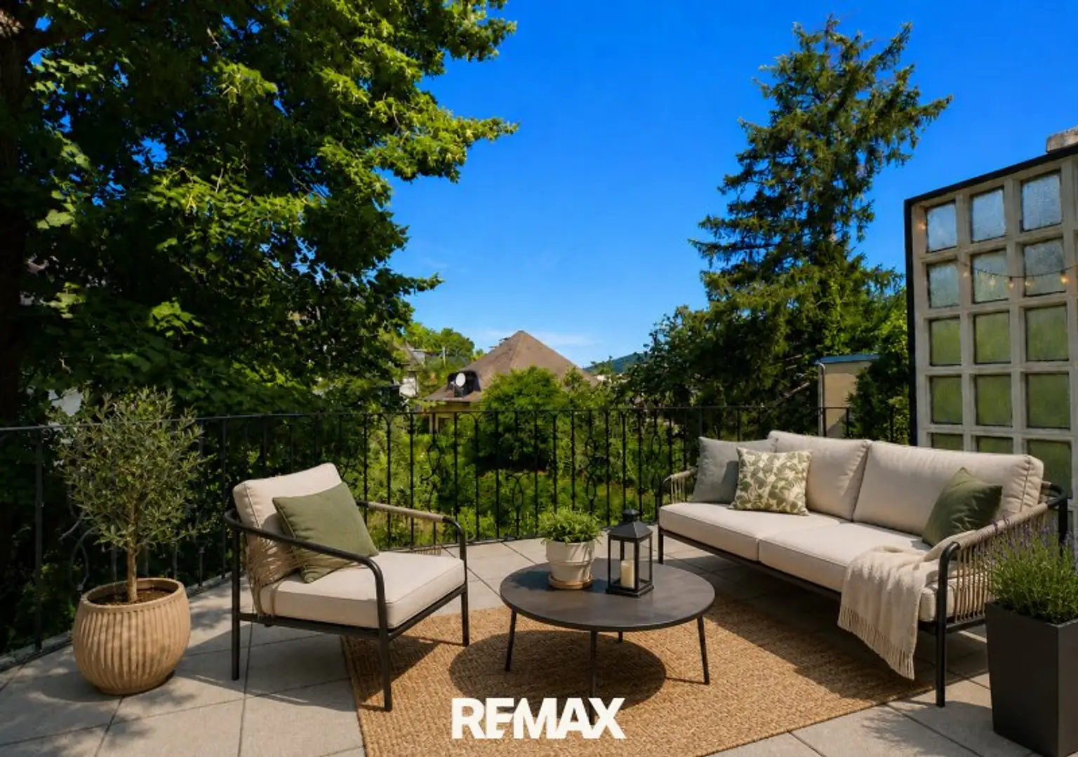 Terrasse – virtuell eingerichtet
