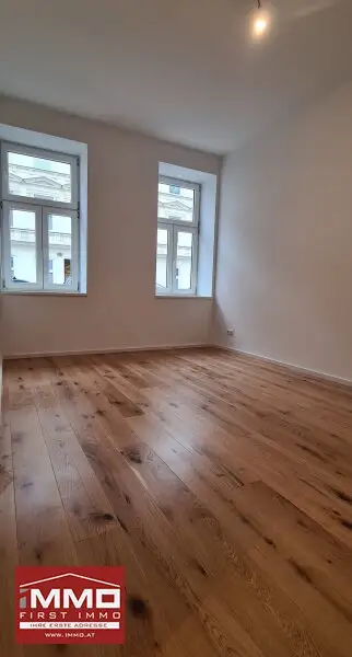 TOP-ERSTBEZUG! ERDGESCHOSSWOHNUNG MIT OPTIMALER AUSSTATTUNG UND AUFTEILUNG!