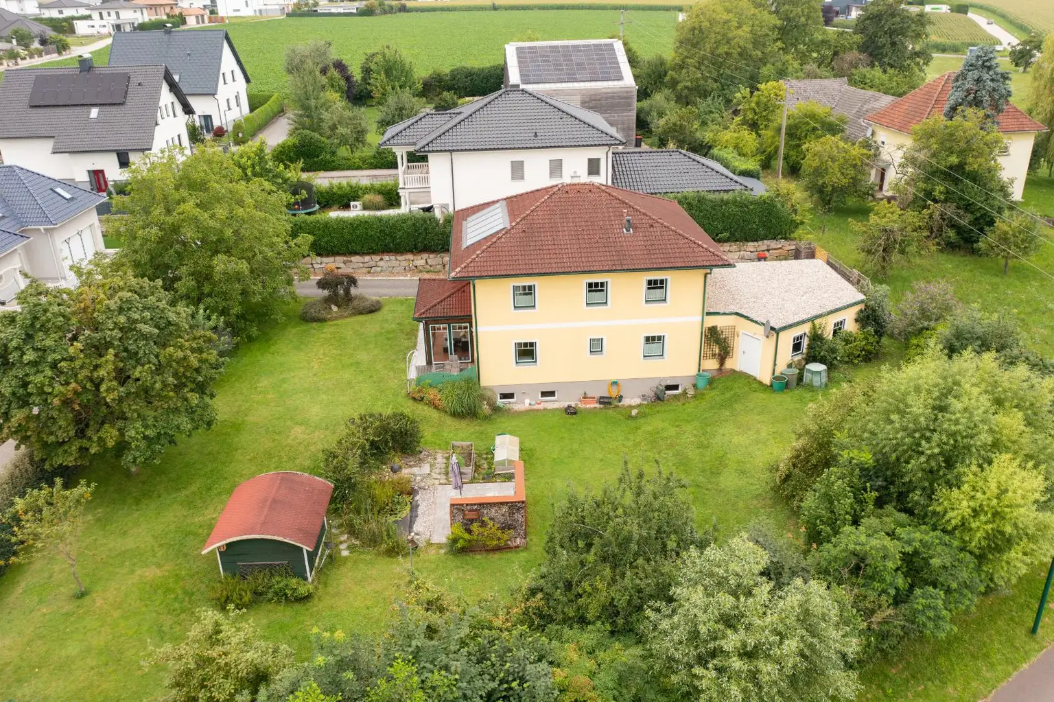 #NEUER PREIS!# Ein traumhaftes Zuhause zum Wohlfühlen! Ausgeklügeltes Einfamilienhaus mit großem Garten! Koffer packen und einziehen!