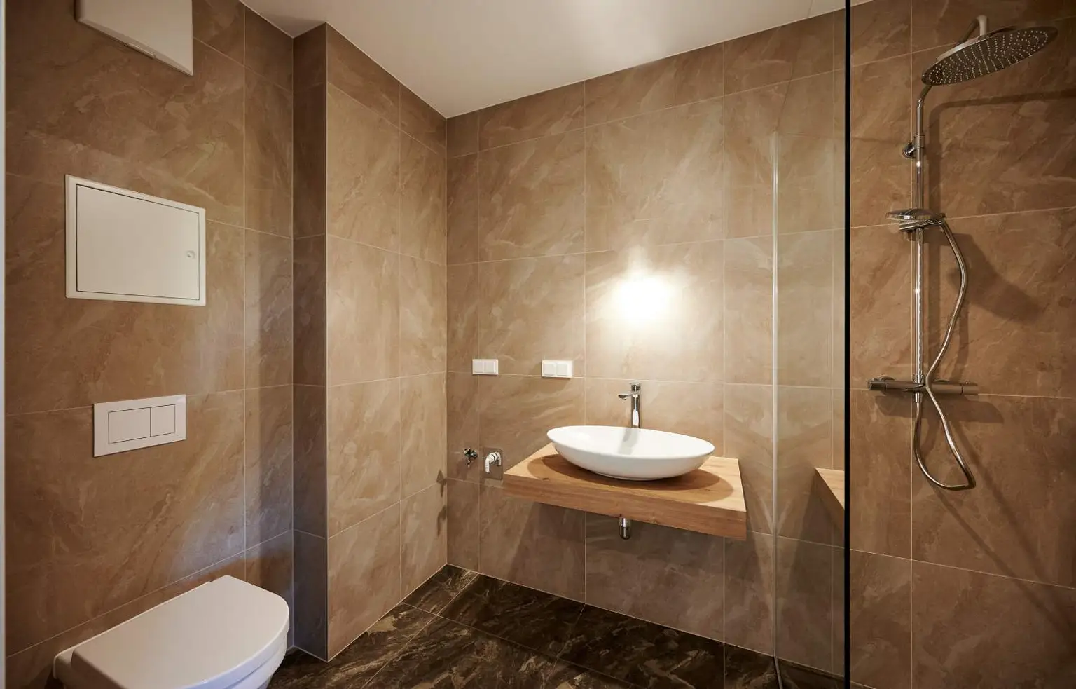 Naturnah & stilvoll – 2-Zimmer-Balkonwohnung mit Parkblick nahe der Donau!
ERSTBEZUG!