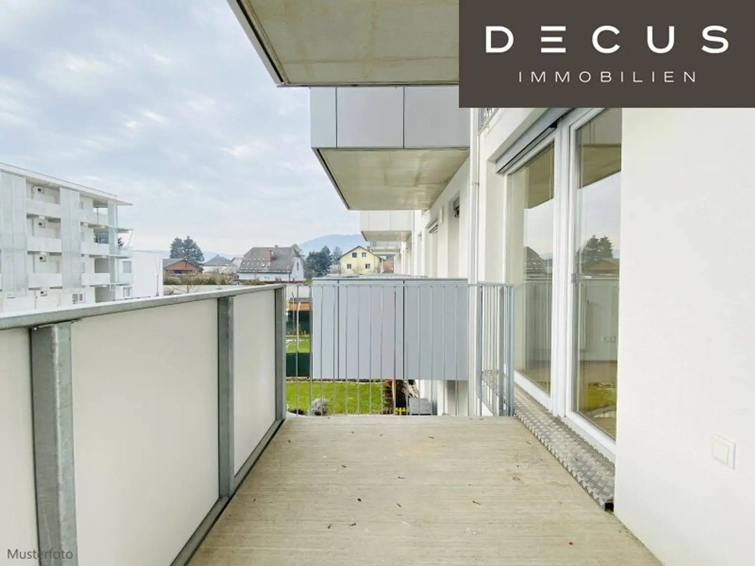 | RUHIGE LAGE | BALKON | 2-ZIMMER WOHNUNG