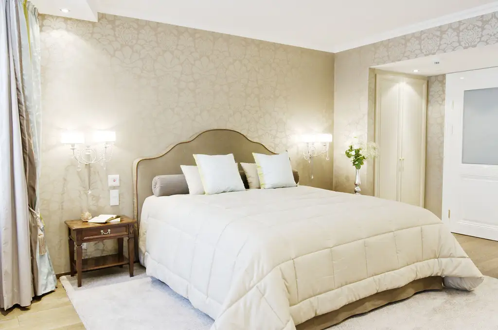 TOP-CITY-LAGE NÄHE PALAIS COBURG | LUXURIÖSE 7-ZIMMER WOHNUNG | EXKLUSIVE AUSSTATTUNG