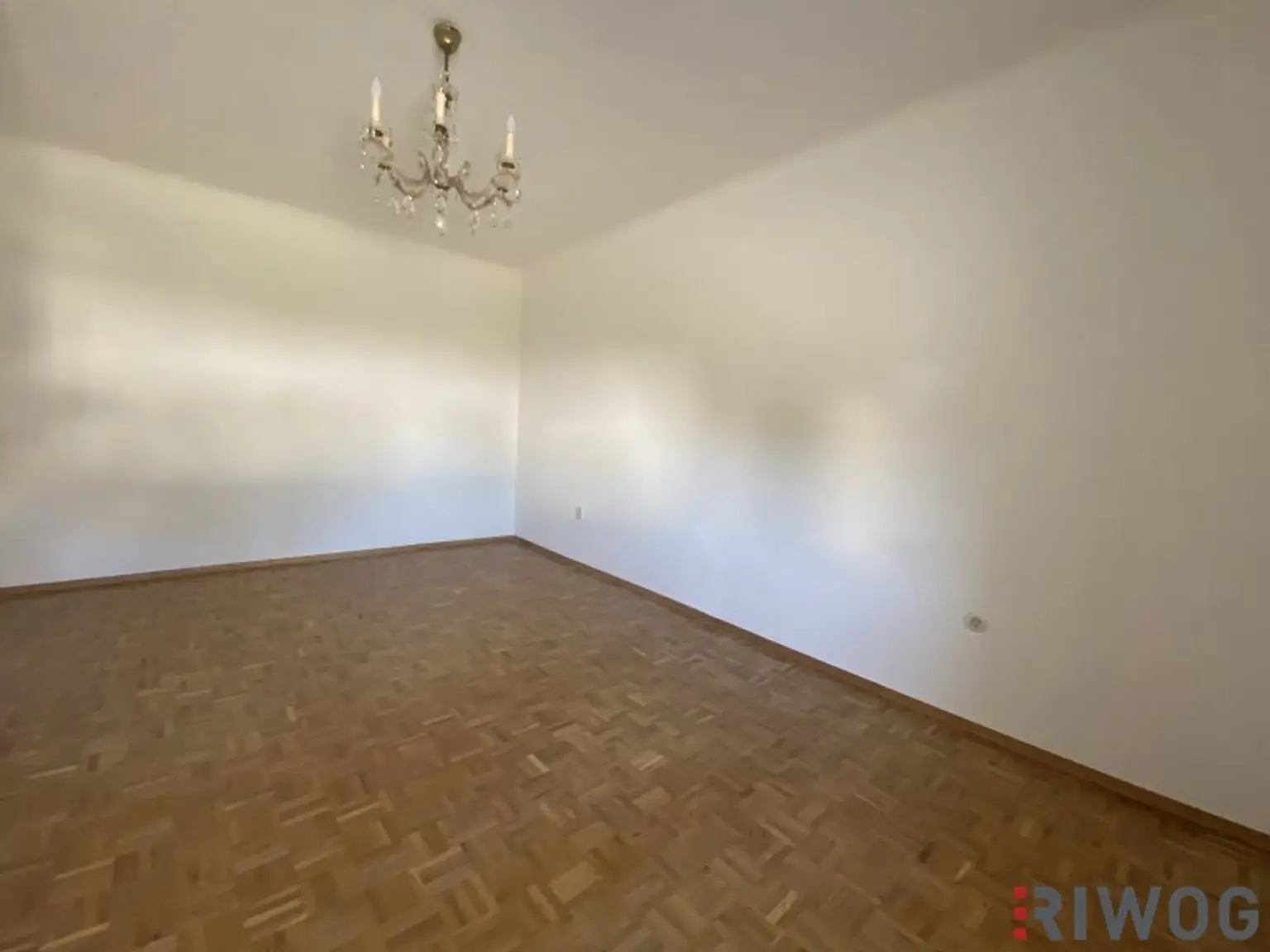 saniert *** ruhig gelegenes Einfamilienhaus mit Garten & Nebengebäude in Sollenau