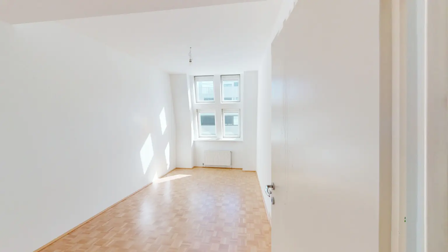 3-Zimmer-Wohnung mit privater Dachterrasse, Klimaanlage und Ruhelage
