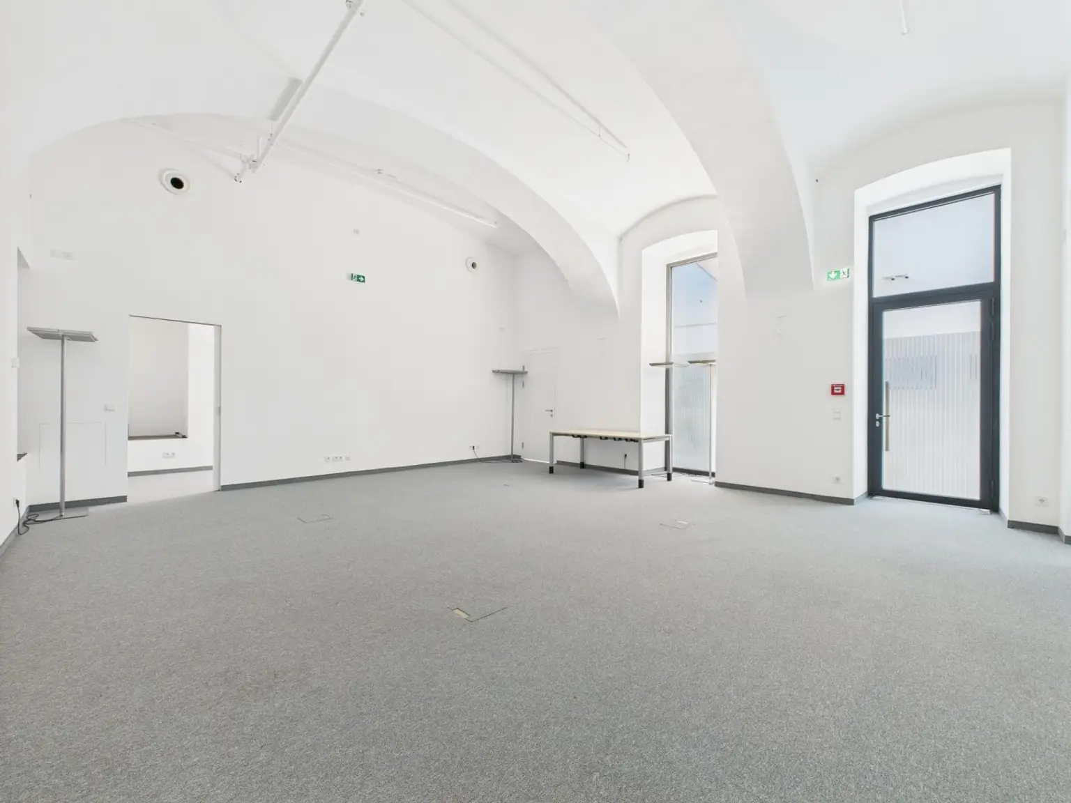 Geschäfts-/Galerie- Bürofläche mit ca. 74 m² in Toplage der Linzer Innenstadt
