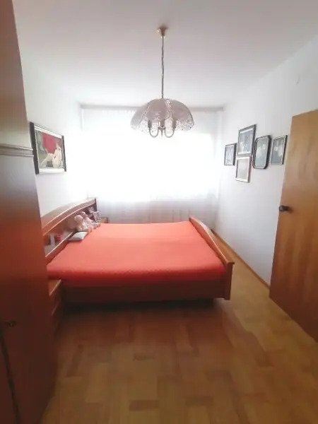 Leistbares Eigentum in Grünlage: 2-Zimmer-Wohnung mit Loggia und Stellplatz!