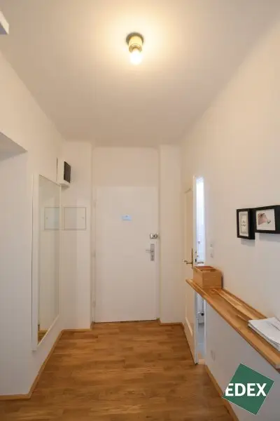 2-Zimmer-Wohnung mit zwei Balkonen in zentraler Ruhelage von Hietzing