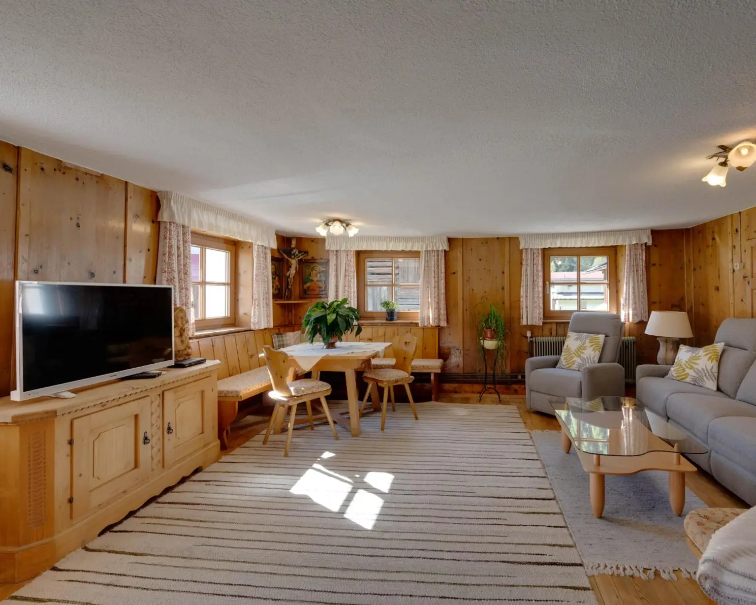 Wohnen, arbeiten und vermieten inmitten der Tiroler Bergwelt