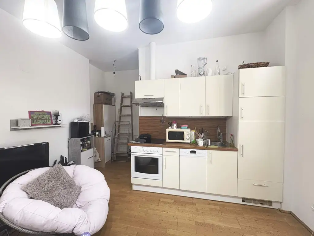 Unbefristete Vermietung - 1,5-Zimmerwohnung mit Terasse beim Enkplatz!