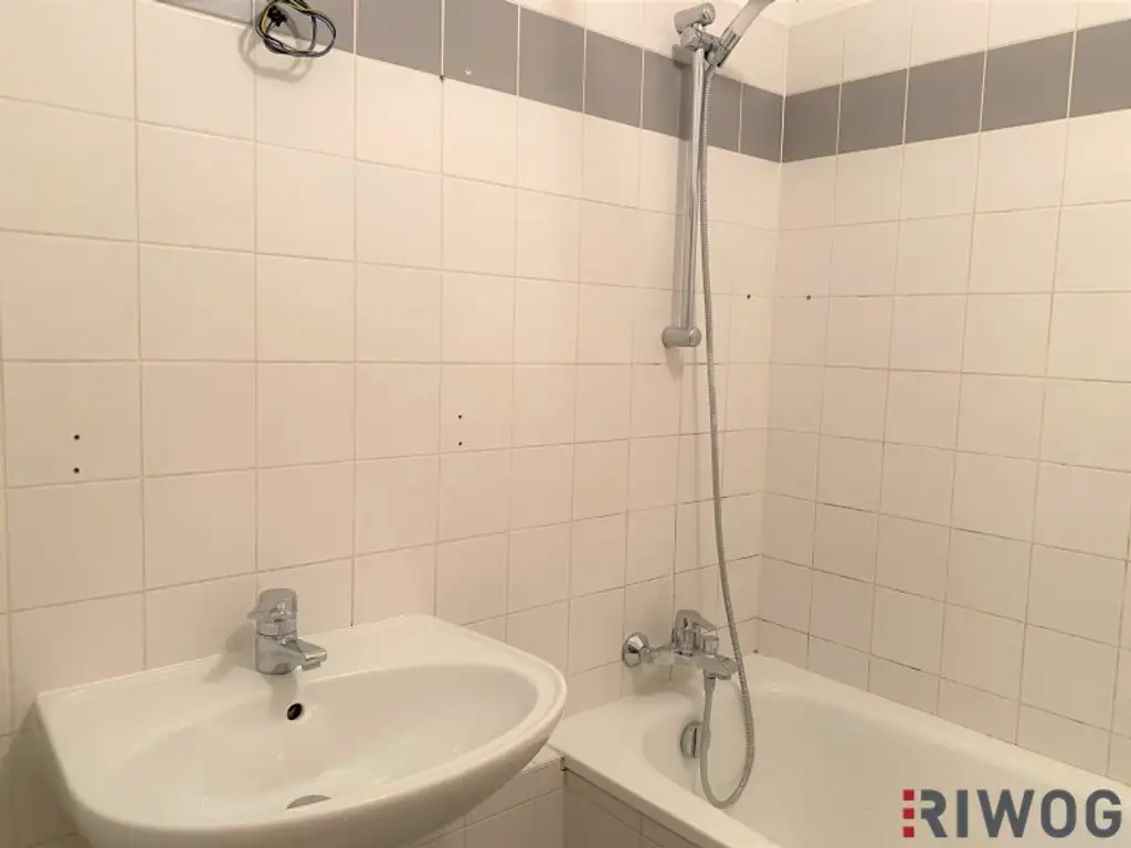 Nähe U3 Simmering - Ruhelage - Stellplatz optional - zwischen Lorystraße und Simmeringer Hauptstraße