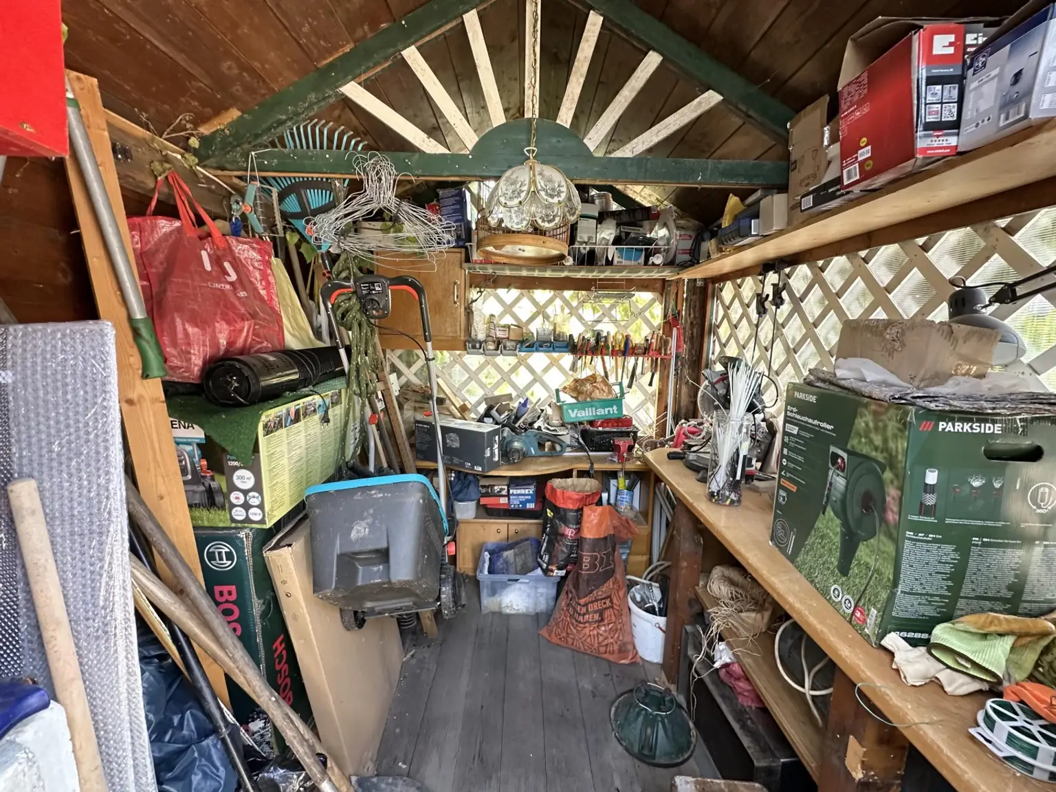 "Haus im Grünen Floridsdorf mit wunderschönem Garten im Eigentum"