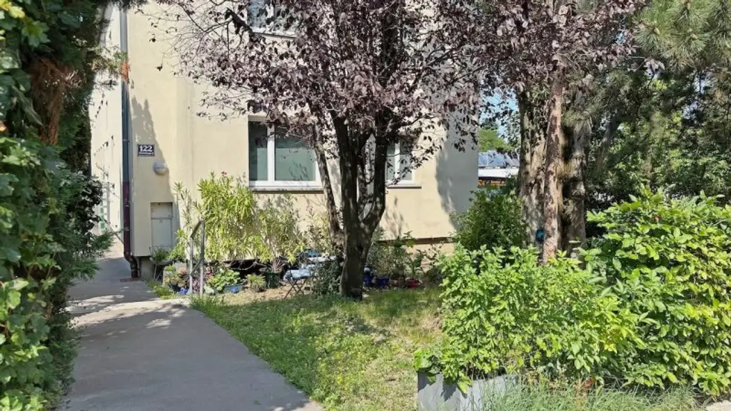 Charmante 2-Zimmer-Wohnung mit Blick ins Grüne - Mauer!