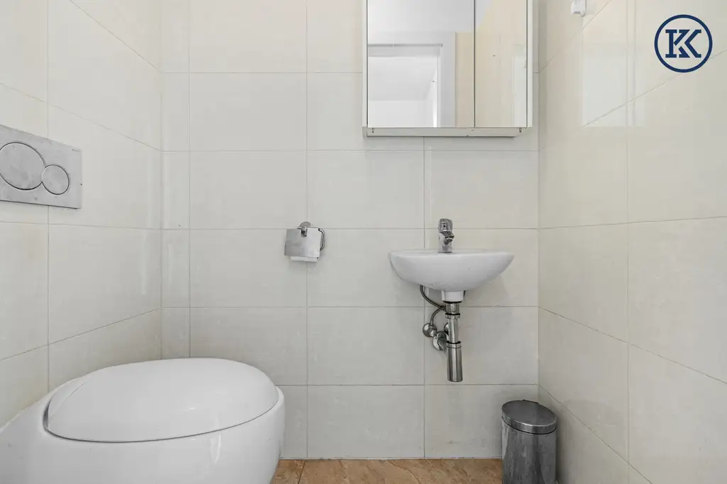 Zuhause im Grünen – Lichtdurchflutete Wohnung mit Dachterrasse & Gartenoase