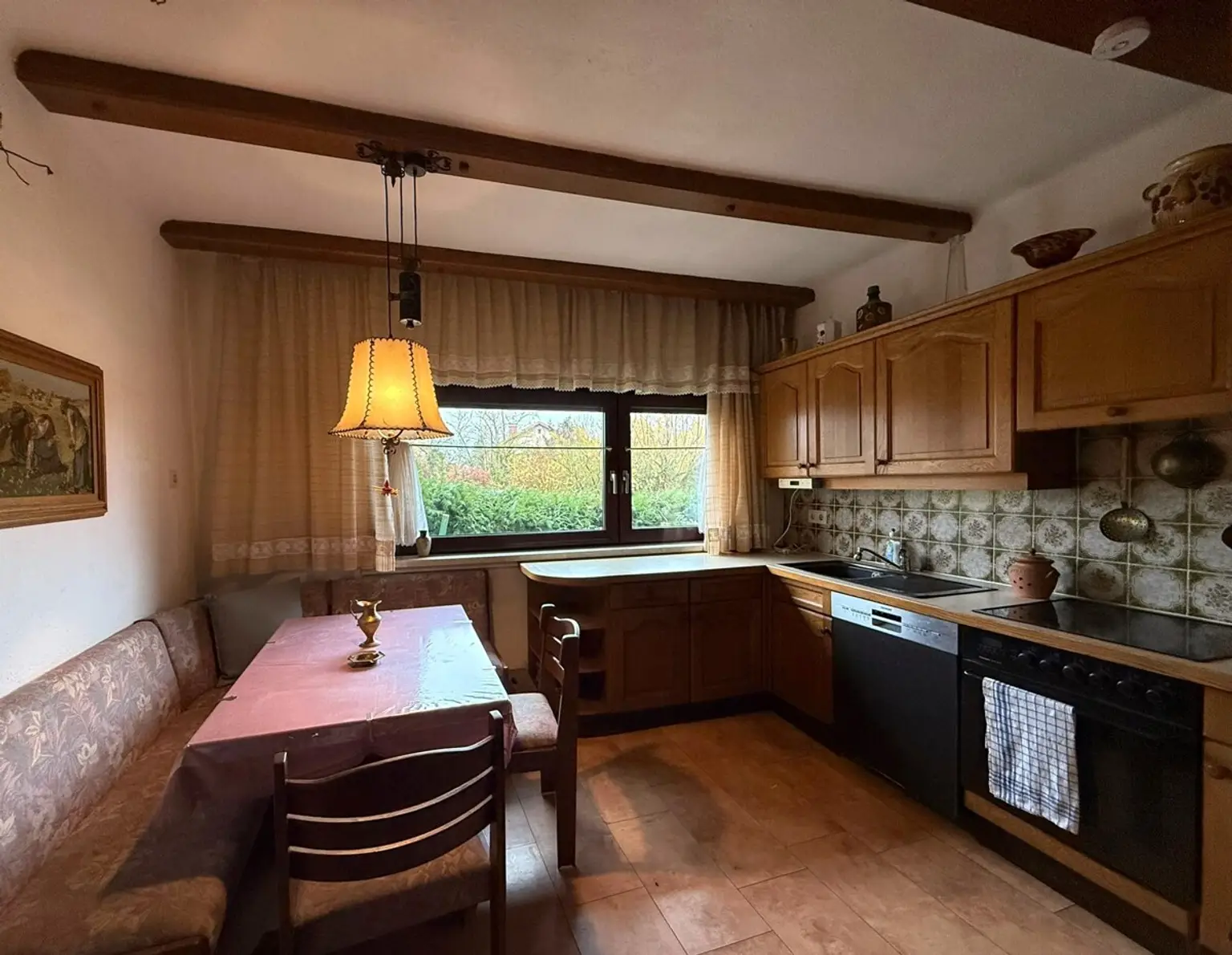 Leben, Lachen, Entspannen – Ihr Zuhause mit Pool und Gartenidylle