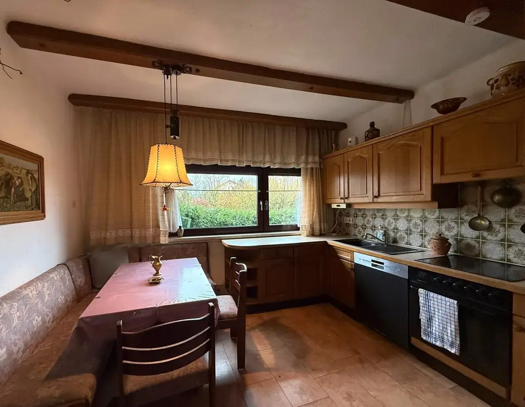 Leben, Lachen, Entspannen – Ihr Zuhause mit Pool und Gartenidylle