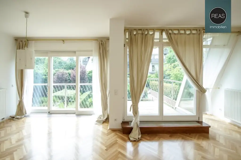 Traumwohnung mit Balkon, Terrasse und Garage in exklusiver Gartenanlage bei der Hohen Warte!